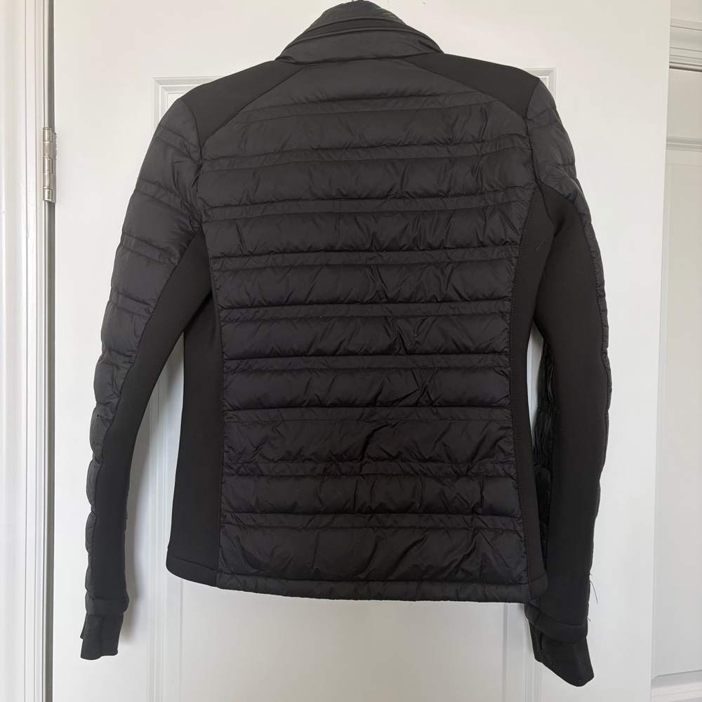 Michael Kors Black Quilted Packable Puffer Jacket with Gold Logo - Picture 3 of 5